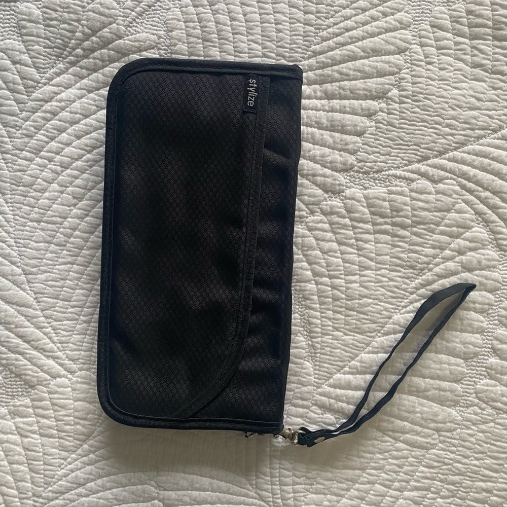 Black Travel Bag for Women